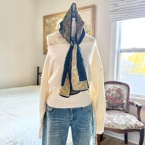 Vintage‎ blue scarf